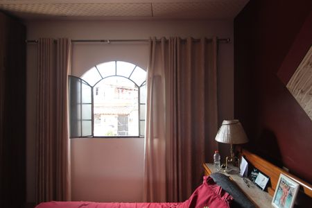 Casa à venda com 200m², 6 quartos e 3 vagasQuarto 1