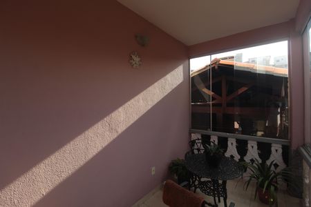 Casa à venda com 200m², 6 quartos e 3 vagasAlpendre