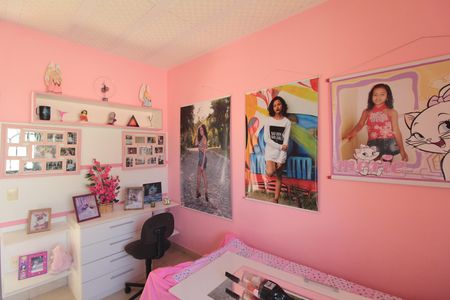 Casa à venda com 200m², 6 quartos e 3 vagasQuarto 3