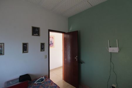 Casa à venda com 200m², 6 quartos e 3 vagasQuarto 2