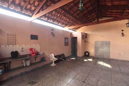 Casa à venda com 200m², 6 quartos e 3 vagasGaragem