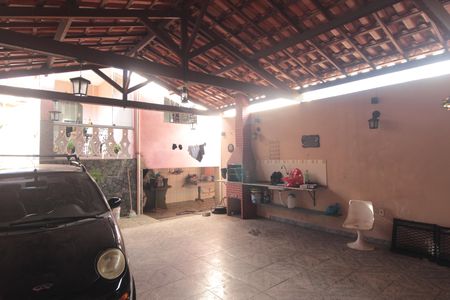 Casa à venda com 200m², 6 quartos e 3 vagasGaragem