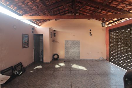 Casa à venda com 200m², 6 quartos e 3 vagasGaragem