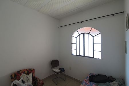 Casa à venda com 200m², 6 quartos e 3 vagasQuarto 2