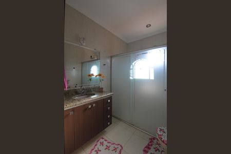Casa à venda com 200m², 6 quartos e 3 vagasBanheiro Social 2