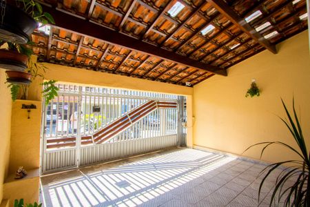 Casa à venda com 137m², 3 quartos e 2 vagasGaragem