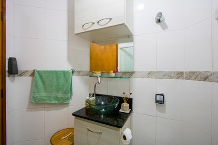 Casa à venda com 137m², 3 quartos e 2 vagasBanheiro social