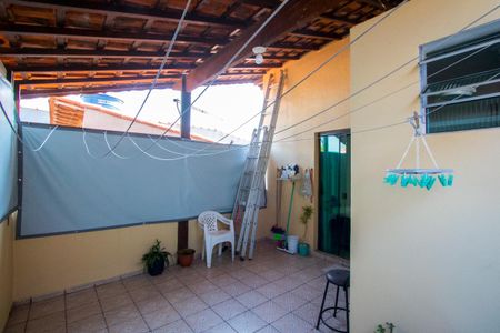 Casa à venda com 137m², 3 quartos e 2 vagasÁrea externa do quarto 1
