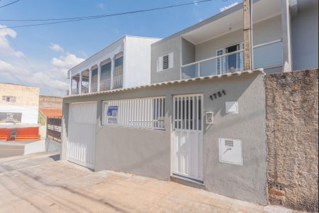 Casa para alugar com 275m², 5 quartos e 4 vagasFachada