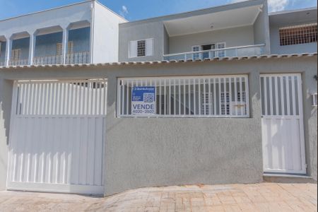 Casa para alugar com 275m², 5 quartos e 4 vagasPlaquinha