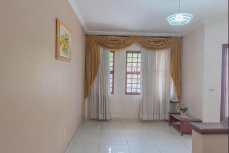 Sala de casa à venda com 4 quartos, 275m² em Parque Residencial Vila União, Campinas