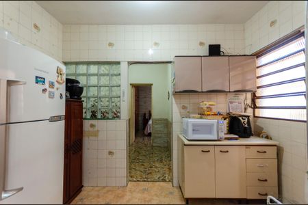 Casa à venda com 250m², 4 quartos e 2 vagas Casa à venda com 250m², 4 quartos e 2 vagasCozinha