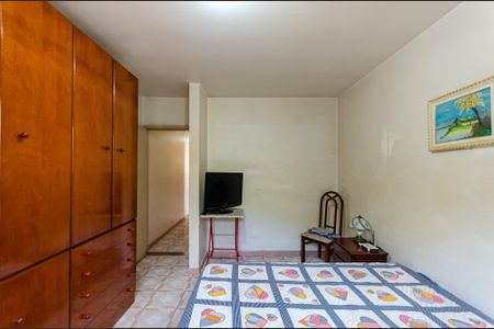 Casa à venda com 250m², 4 quartos e 2 vagas Casa à venda com 250m², 4 quartos e 2 vagasQuarto 2