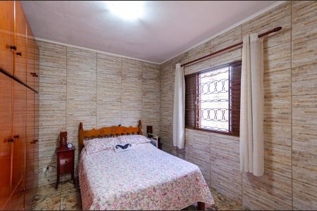 Casa à venda com 250m², 4 quartos e 2 vagas Casa à venda com 250m², 4 quartos e 2 vagasSuíte 2