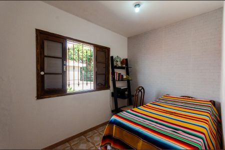 Casa à venda com 250m², 4 quartos e 2 vagas Casa à venda com 250m², 4 quartos e 2 vagasQuarto 1