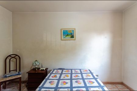 Casa à venda com 250m², 4 quartos e 2 vagas Casa à venda com 250m², 4 quartos e 2 vagasQuarto 2