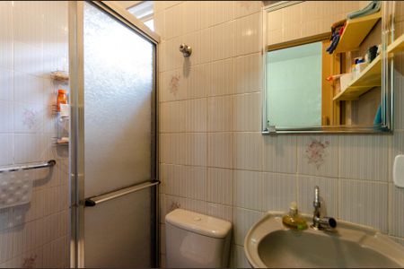 Casa à venda com 250m², 4 quartos e 2 vagas Casa à venda com 250m², 4 quartos e 2 vagasSuíte 2 - Banheiro