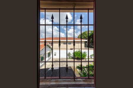 Casa à venda com 250m², 4 quartos e 2 vagas Casa à venda com 250m², 4 quartos e 2 vagasQuarto 1 - Janela