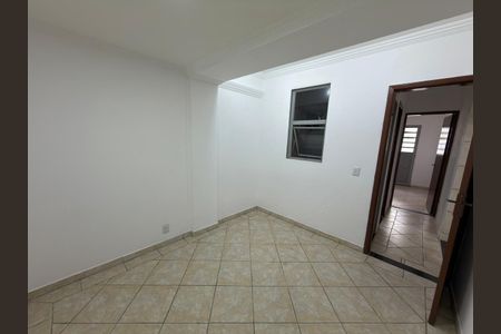 Quarto 01 de apartamento para alugar com 2 quartos, 60m² em Taguatinga Norte, Brasília