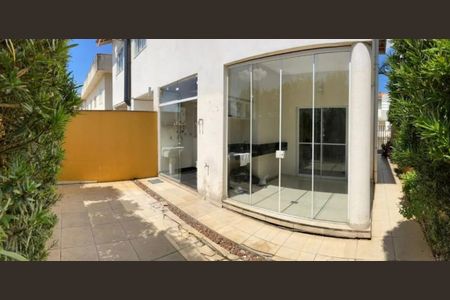 Casa de condomínio para alugar com 110m², 3 quartos e 2 vagasÁrea externa