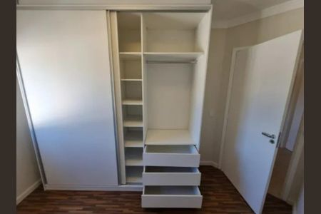 Casa de condomínio para alugar com 110m², 3 quartos e 2 vagasQuarto