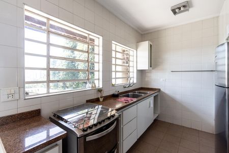 Casa à venda com 200m², 3 quartos e 3 vagas Casa à venda com 200m², 3 quartos e 3 vagasCozinha