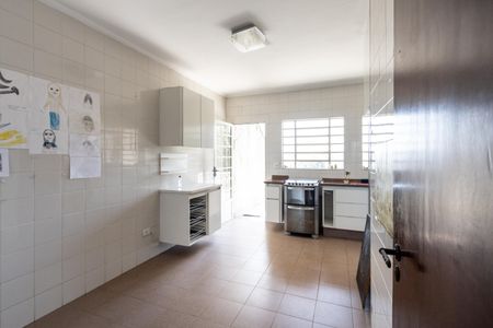 Casa à venda com 200m², 3 quartos e 3 vagas Casa à venda com 200m², 3 quartos e 3 vagasCozinha