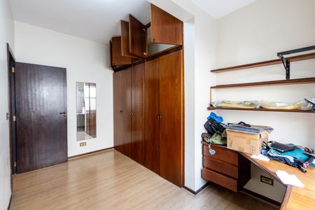 Casa à venda com 200m², 3 quartos e 3 vagas Casa à venda com 200m², 3 quartos e 3 vagasQuarto 3