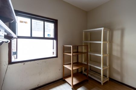 Casa à venda com 200m², 3 quartos e 3 vagas Casa à venda com 200m², 3 quartos e 3 vagasQuarto 2