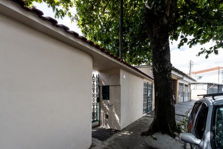 Casa à venda com 200m², 3 quartos e 3 vagas Casa à venda com 200m², 3 quartos e 3 vagasFachada da Casa