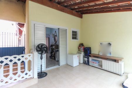 Casa à venda com 90m², 2 quartos e 1 vagaSacada do Quarto 1 - Suíte