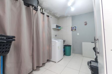 Casa à venda com 90m², 2 quartos e 1 vagaÁrea de Serviço