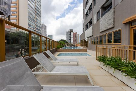 Apartamento à venda com 29m², 1 quarto e sem vaga Apartamento à venda com 29m², 1 quarto e sem vagaÁrea comum - Piscina