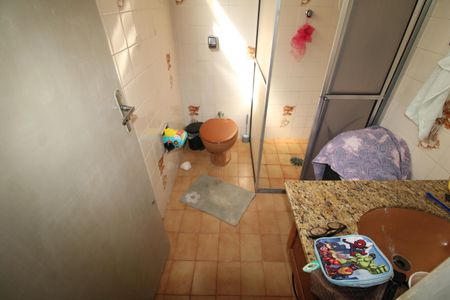 Casa à venda com 175m², 3 quartos e 3 vagasBanheiro da Suíte 2