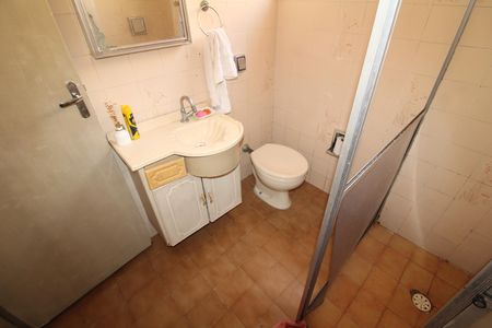 Casa à venda com 175m², 3 quartos e 3 vagasBanheiro da Suíte