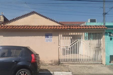 Casa à venda com 175m², 3 quartos e 3 vagasFachada