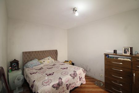Casa à venda com 175m², 3 quartos e 3 vagasSuíte 2