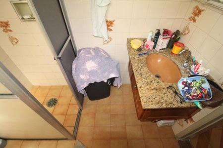 Casa à venda com 175m², 3 quartos e 3 vagasBanheiro da Suíte 2