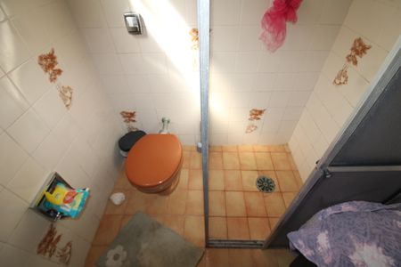 Casa à venda com 175m², 3 quartos e 3 vagasBanheiro da Suíte 2
