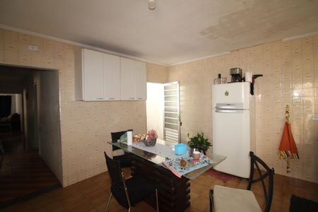 Casa à venda com 175m², 3 quartos e 3 vagasCozinha