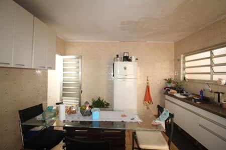 Casa à venda com 175m², 3 quartos e 3 vagasCozinha
