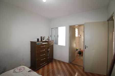 Casa à venda com 175m², 3 quartos e 3 vagasSuíte 2