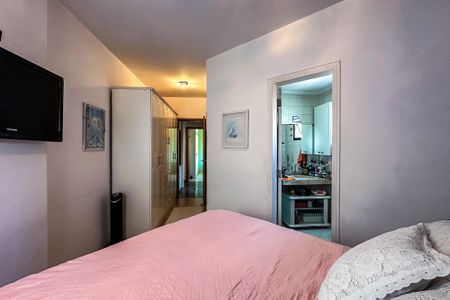 Apartamento à venda com 75m², 3 quartos e 1 vaga Apartamento à venda com 75m², 3 quartos e 1 vagaSuíte