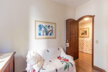 Apartamento à venda com 220m², 4 quartos e 2 vagas Apartamento à venda com 220m², 4 quartos e 2 vagasQuarto 2