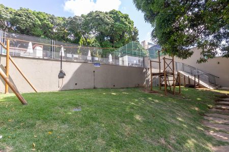 Apartamento à venda com 220m², 4 quartos e 2 vagas Apartamento à venda com 220m², 4 quartos e 2 vagasÁrea externa