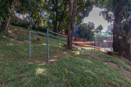 Apartamento à venda com 220m², 4 quartos e 2 vagas Apartamento à venda com 220m², 4 quartos e 2 vagasÁrea externa