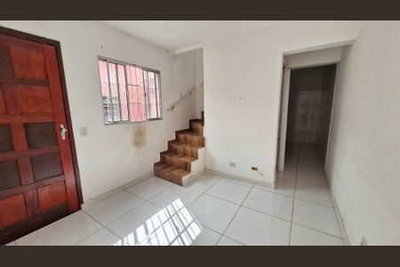 Casa para alugar com 60m², 2 quartos e 1 vaga