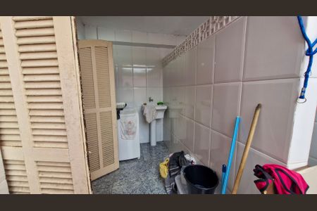 Casa para alugar com 60m², 2 quartos e 1 vaga