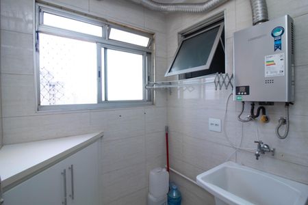 Apartamento para alugar com 64m², 3 quartos e 1 vagaÁrea de Serviço