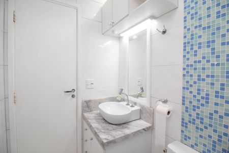 Apartamento para alugar com 64m², 3 quartos e 1 vagaBanheiro